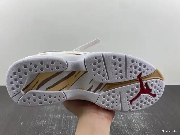 White OVO 8 Retro Jordan AA1239-135 0610